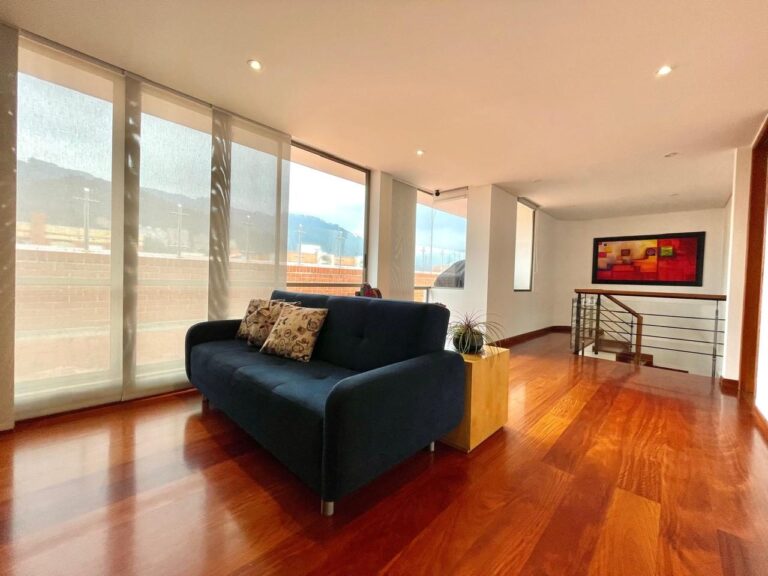 Penthouse duplex en Santa Ana del Bosque - foto 9